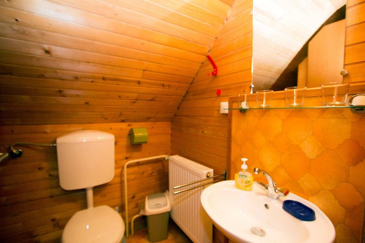 Turisticna Kmetija Perk Villa Solčava Oda fotoğraf